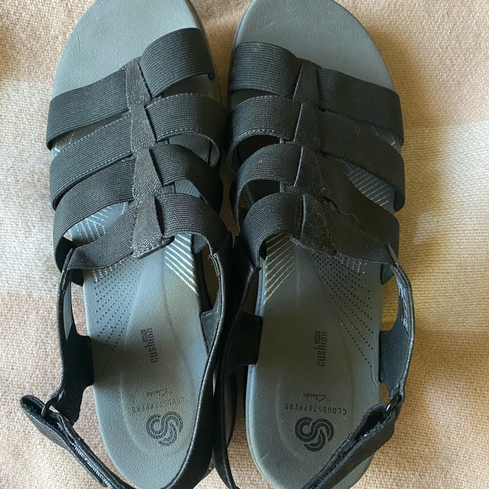 Clarks cloudsteppers black sandals